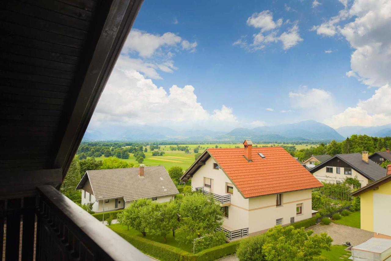 Apartments Rikli Rodine Near Bled ภายนอก รูปภาพ